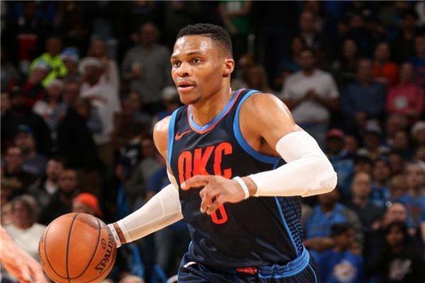 窗外的球场 窗外的球场